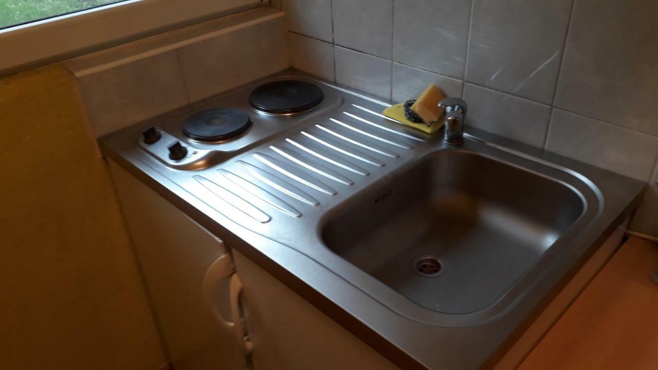 Vila Ruska Prcanj Ngoại thất bức ảnh